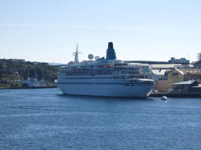 Hurtigruten_2015-06-27_17-11